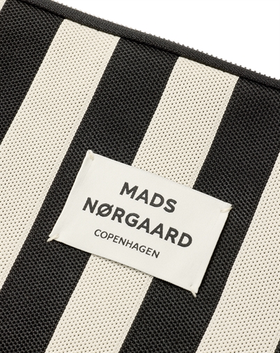  Mads Nørgaard - Knit Computer Sleve - Black